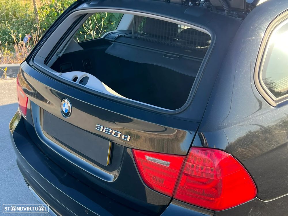 BMW 320 d Dynamic - 18