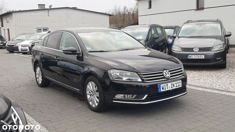 Volkswagen Passat 1.6 TDI Comfortline - 1