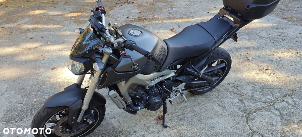 Yamaha MT - 5
