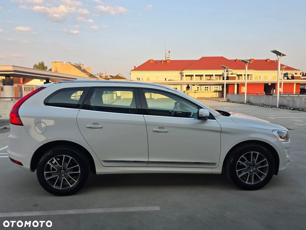 Volvo XC 60 D4 Geartronic Summum - 6