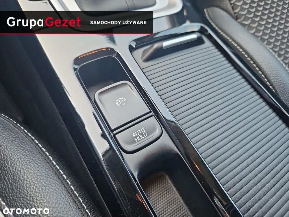 Kia XCeed 1.6 GDI PHEV Business Line DCT - 24