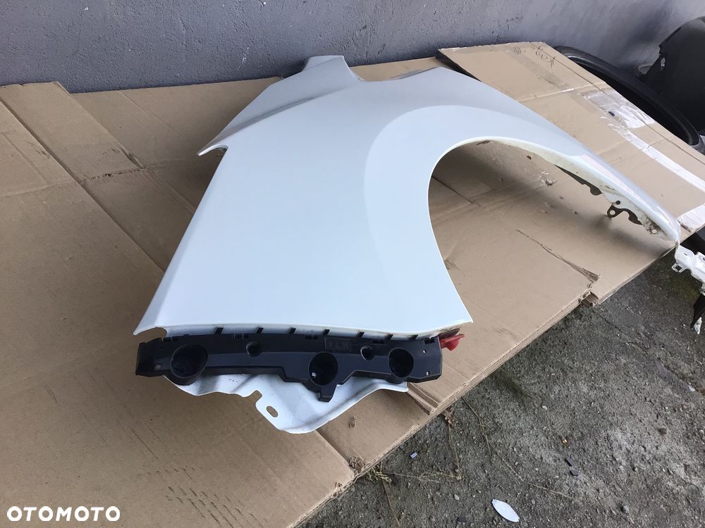 Błotnik przedni lewy Nissan Leaf ll 2 Kod 326-G - 3