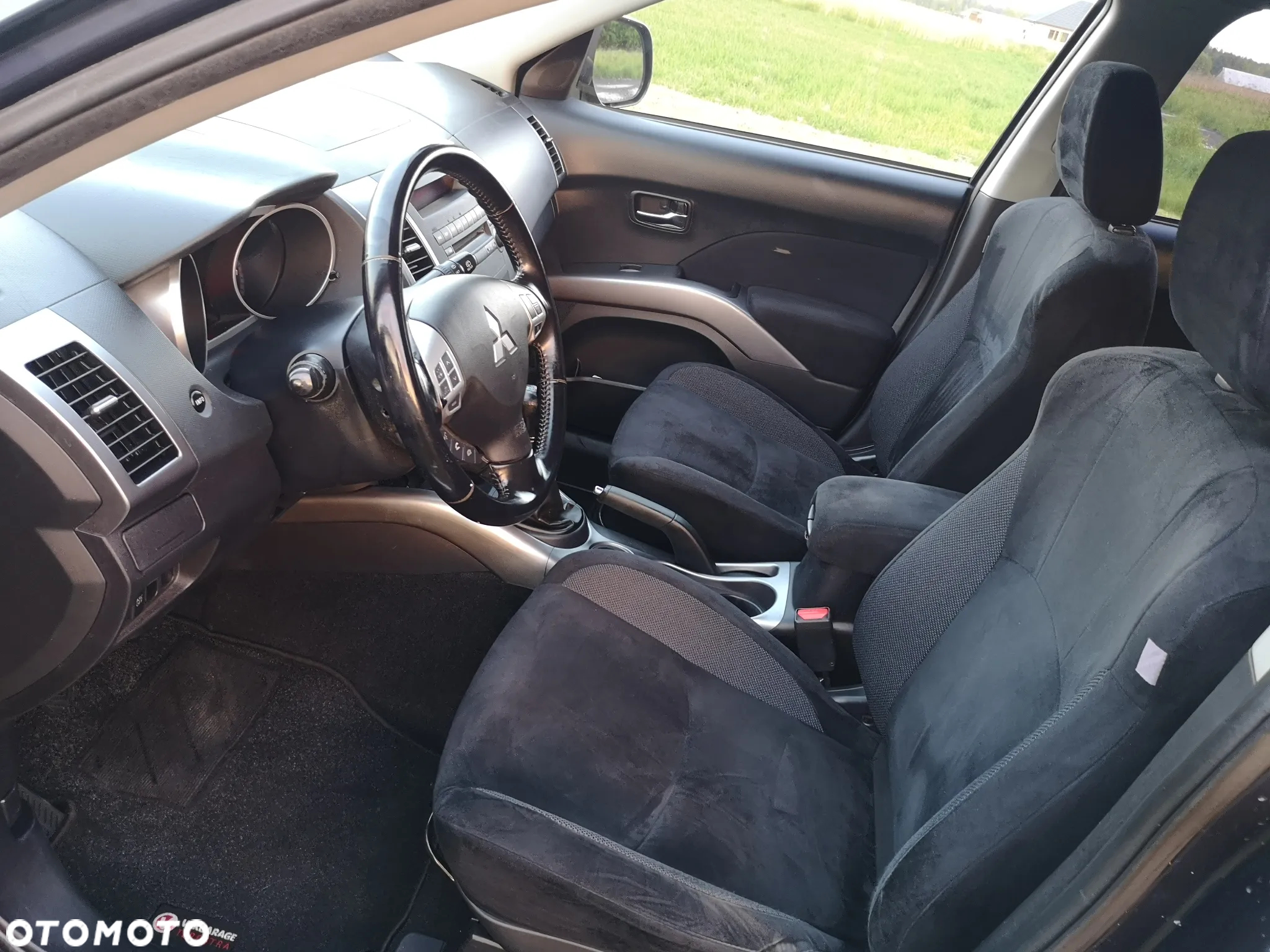 Mitsubishi Outlander 2.4 Invite 2WD - 5