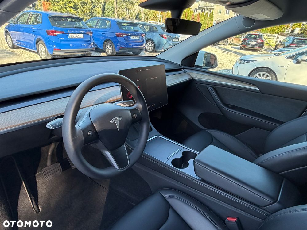 Tesla Model Y RWD - 19