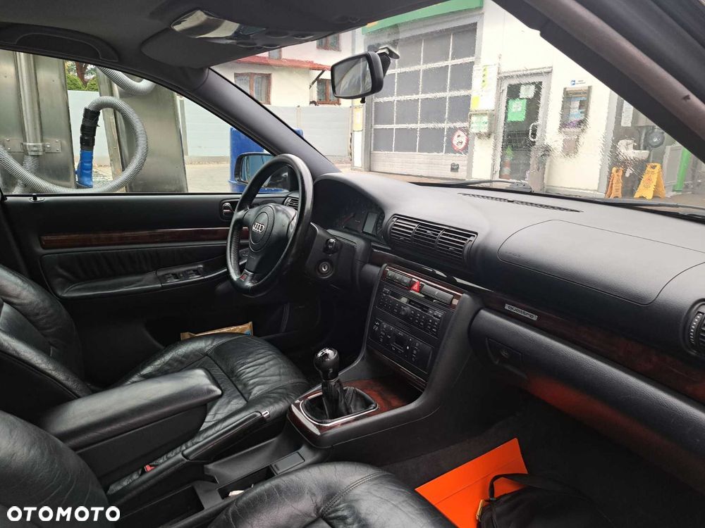 Audi A4 Avant - 5