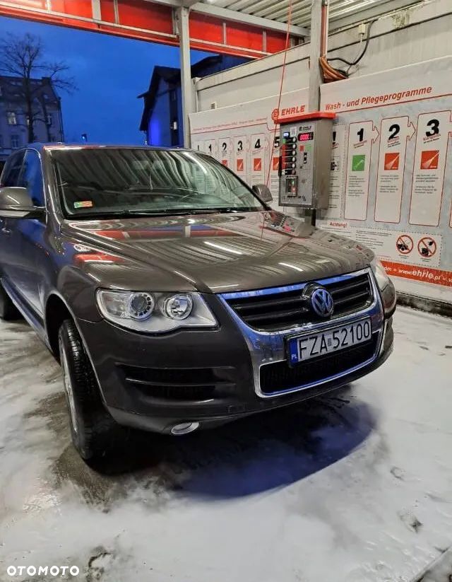 Volkswagen Touareg - 2