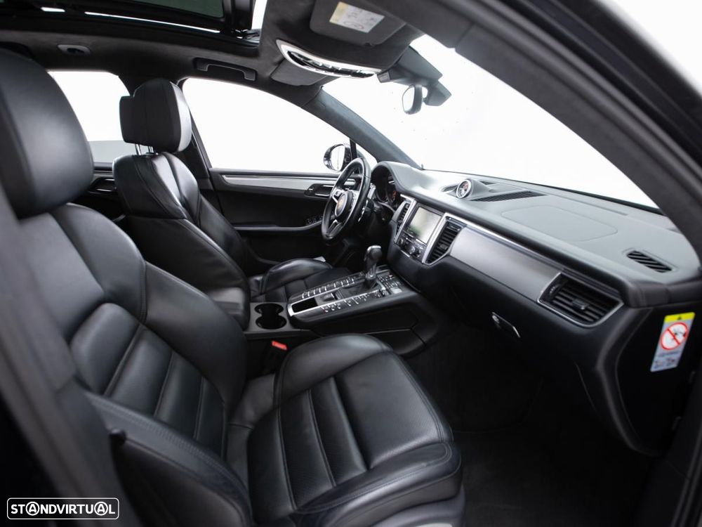 Porsche Macan Turbo - 11