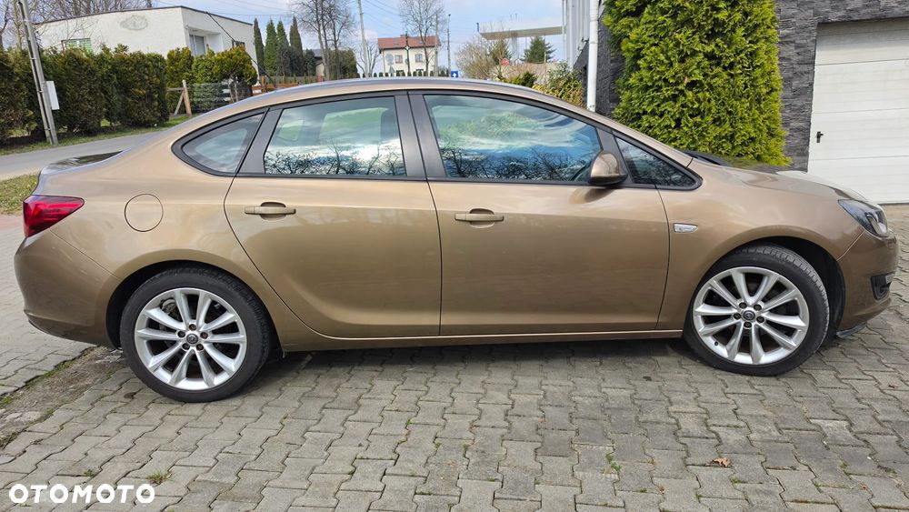Opel Astra - 13