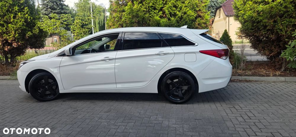 Hyundai i40 Kombi 1.7 CRDi DCT Premium - 9
