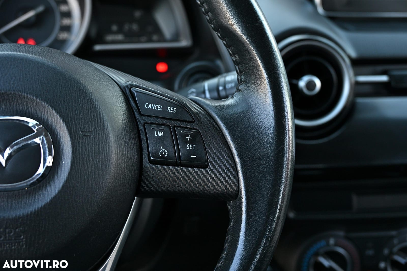 Mazda 2 CD105 Attraction - 11