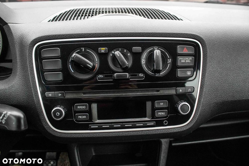 Volkswagen up! 1.0 street EU6 - 18