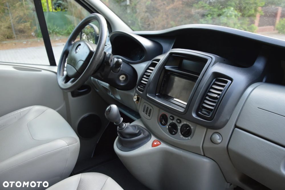 Opel VIVARO - 15