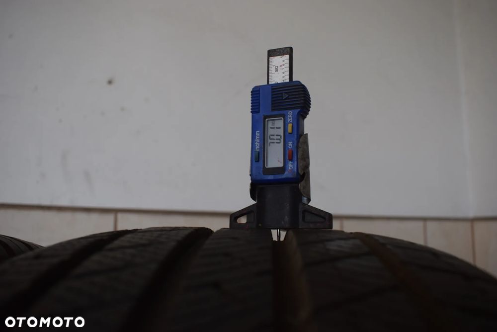 R19 235/50 Vredestein Quatrac Pro - 4