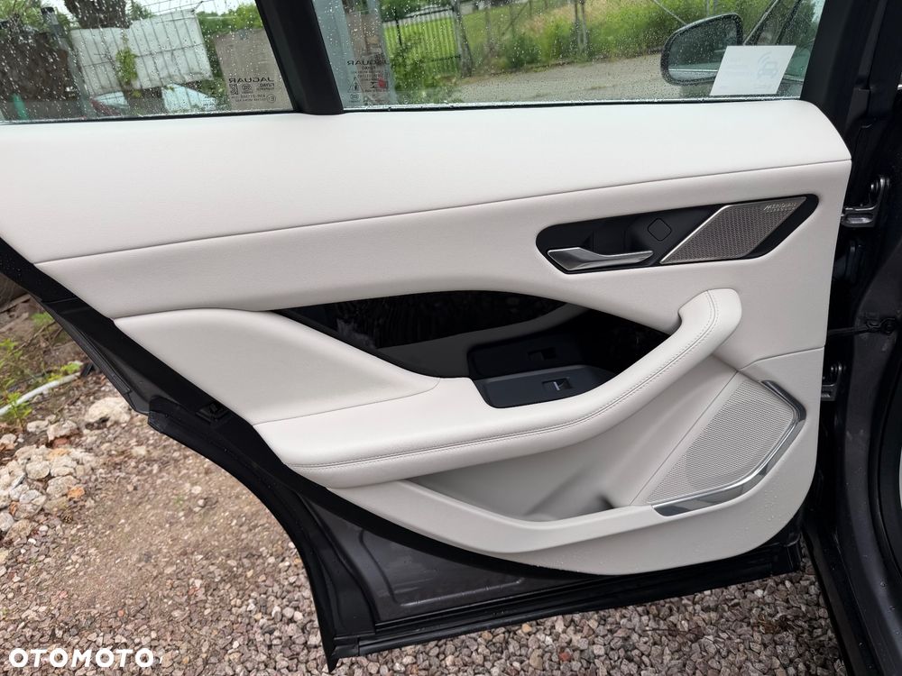 Jaguar I-Pace EV400 AWD HSE - 36