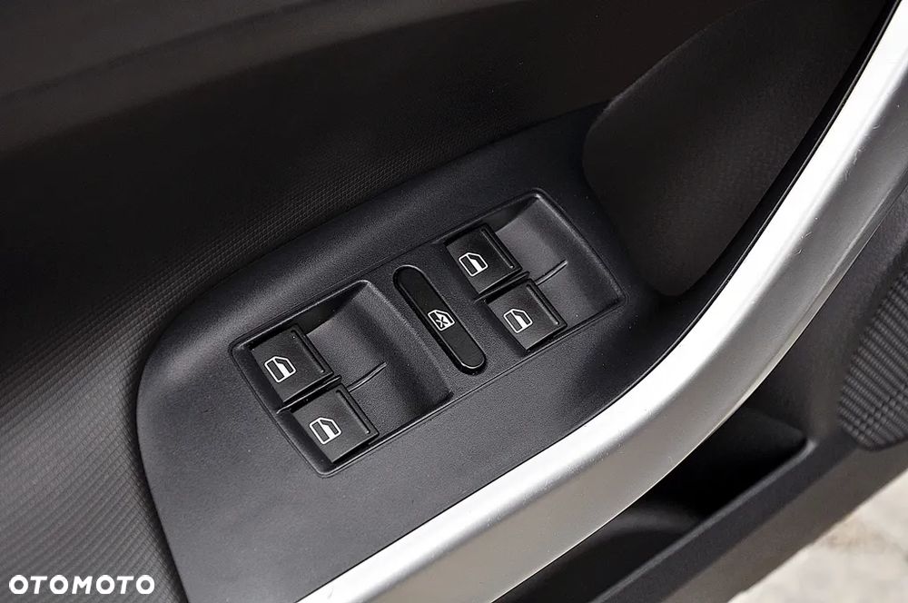 Seat Ibiza 1.6 16V Sport Edition - 20