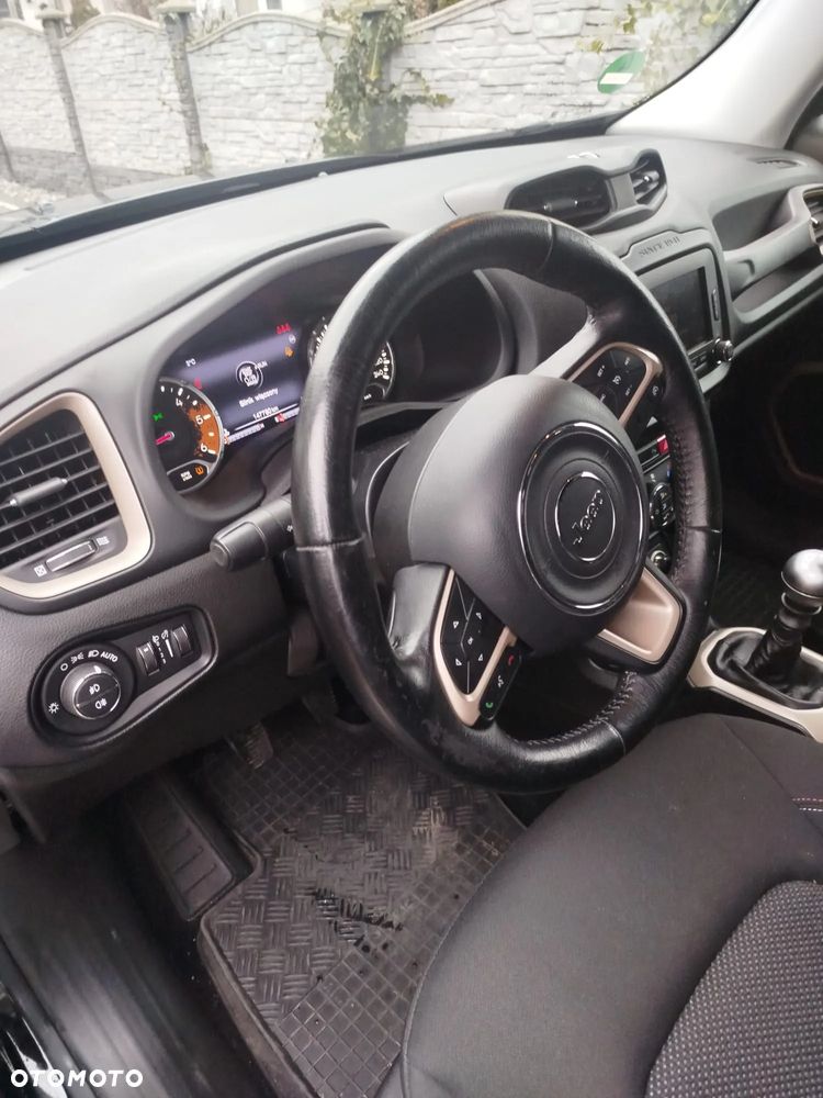 Jeep Renegade 1.6 E-torQ Longitude Adventure Edition - 17