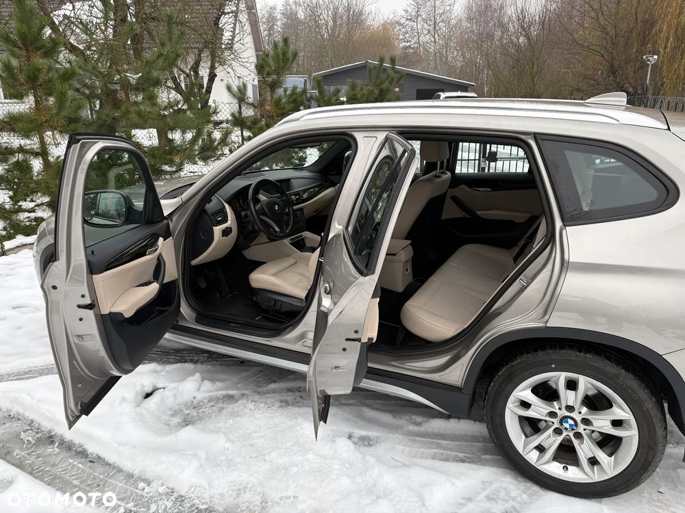 BMW X1 sDrive18d xLine - 16