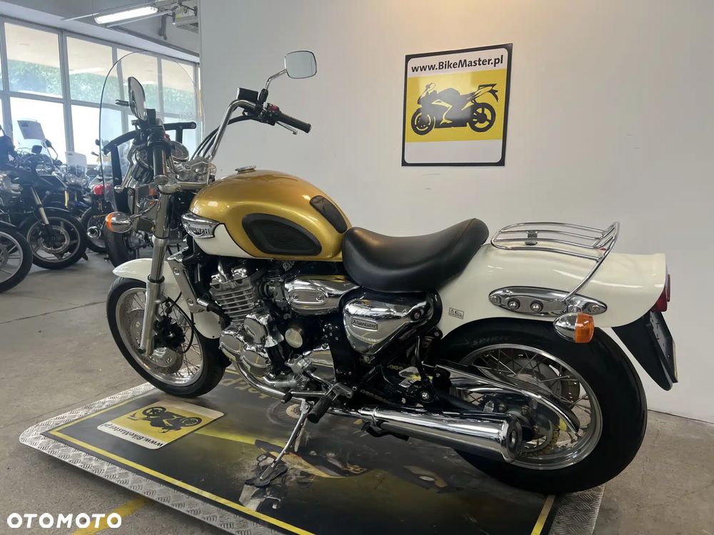 Triumph Adventurer - 6