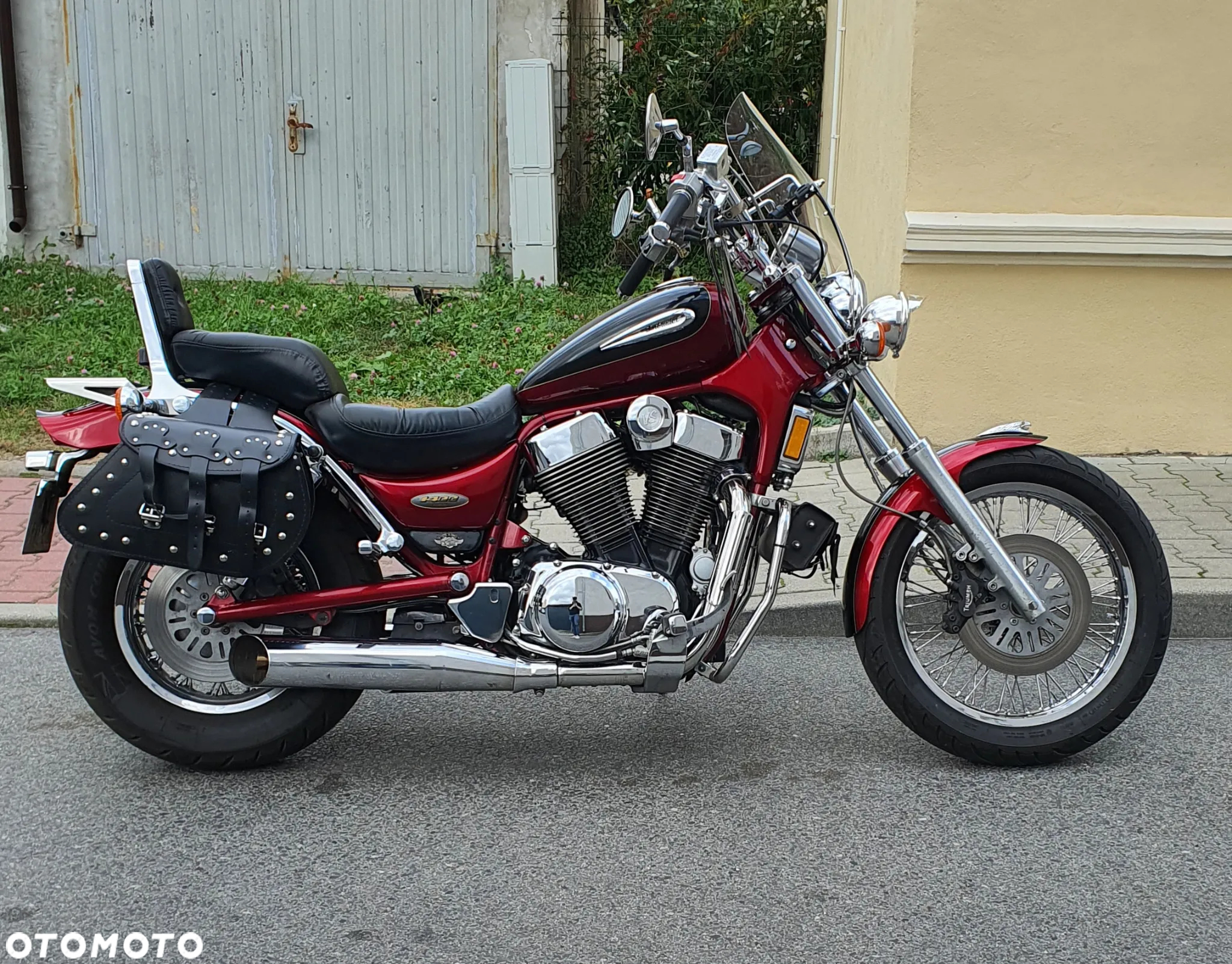 Suzuki Intruder - 4