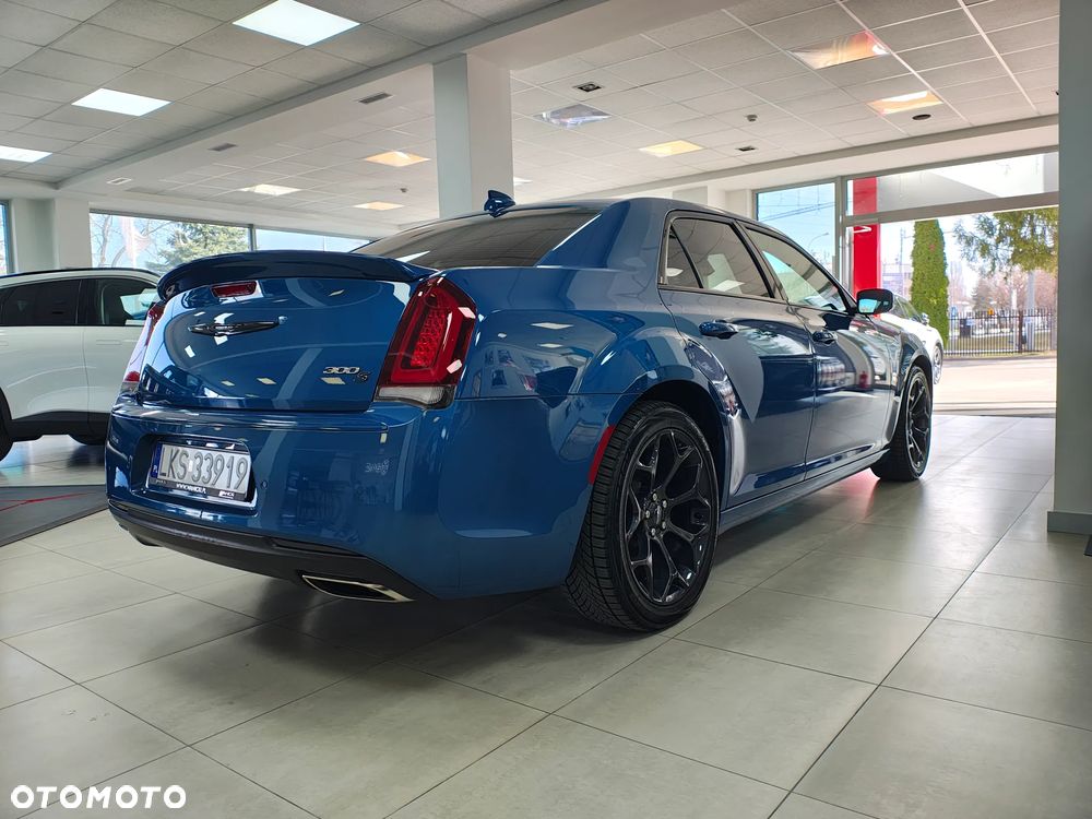 Chrysler 300s - 8