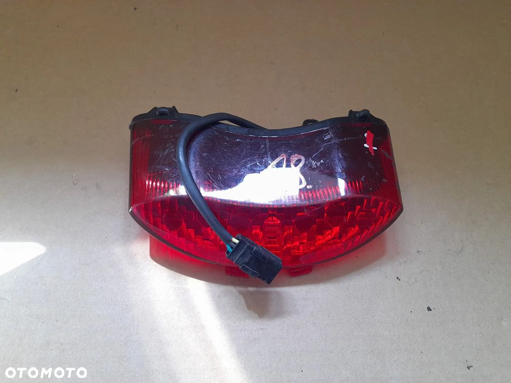 LAMPA TYŁ TYLNA TRIUMPH STREET TRIPLE 675 1050 - 3