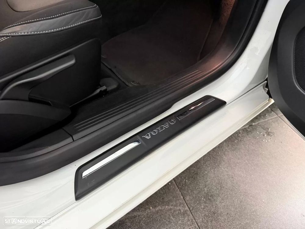 Volvo V40 D2 Momentum - 18