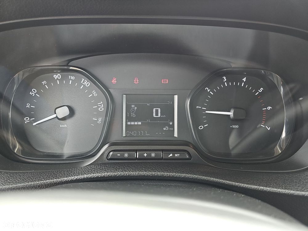 Toyota proace - 25