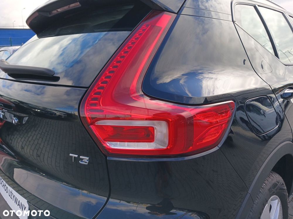 Volvo XC 40 T3 Momentum - 32