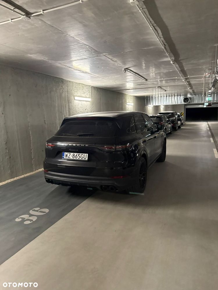 Porsche Cayenne - 3