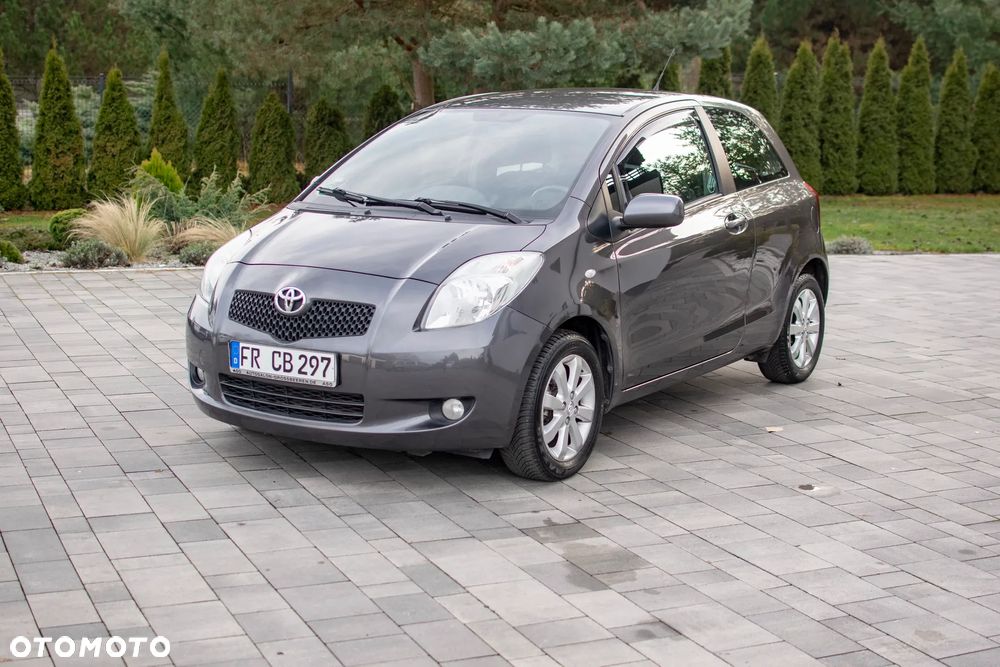 Toyota Yaris - 2