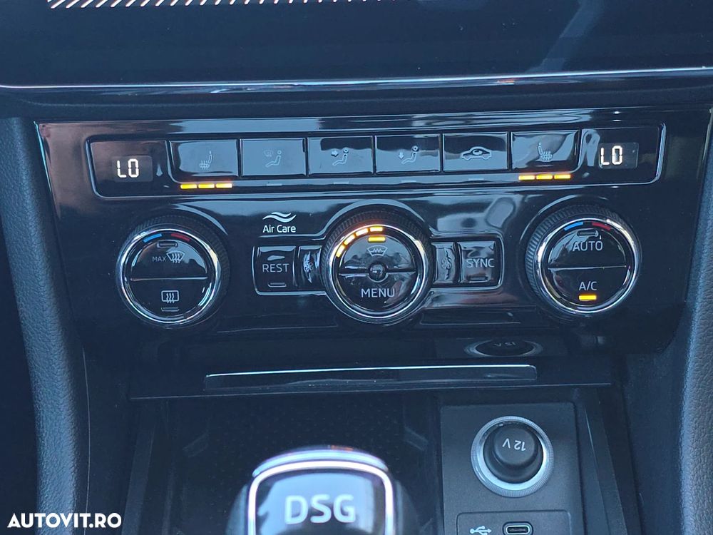 Skoda Superb 2.0 TDI DSG Premium Edition - 36