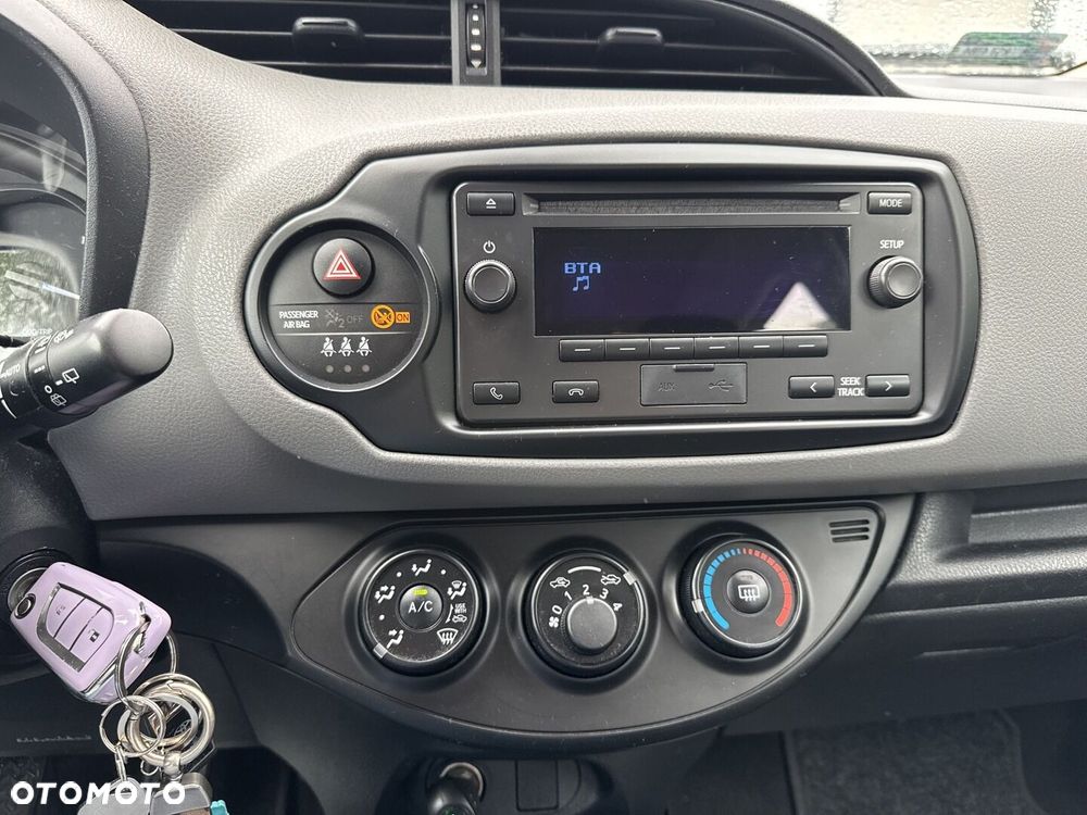 Toyota Yaris - 16