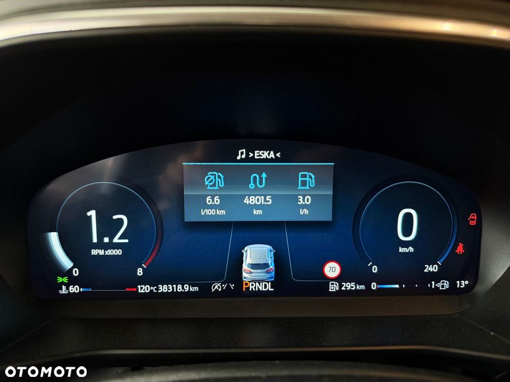 Ford Focus 1.0 EcoBoost mHEV Titanium X - 18