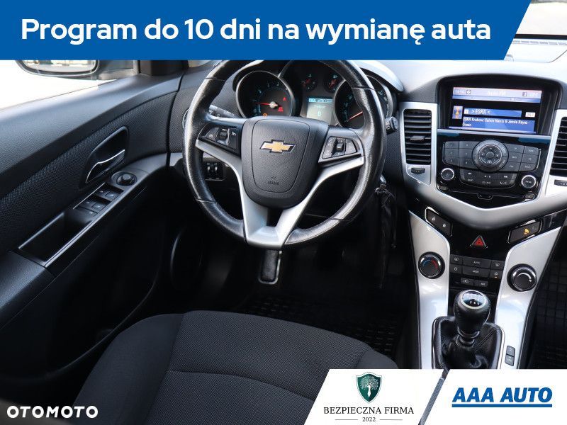 Chevrolet Cruze - 8