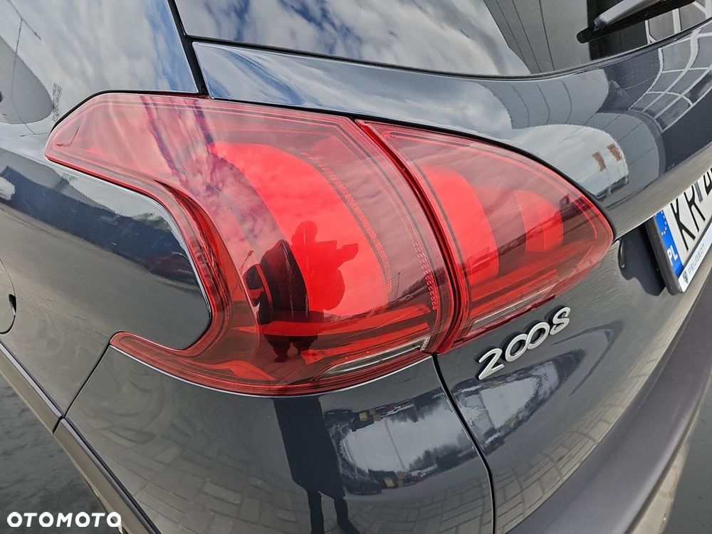 Peugeot 2008 1.2 Pure Tech GPF Allure S&S EAT6 - 11