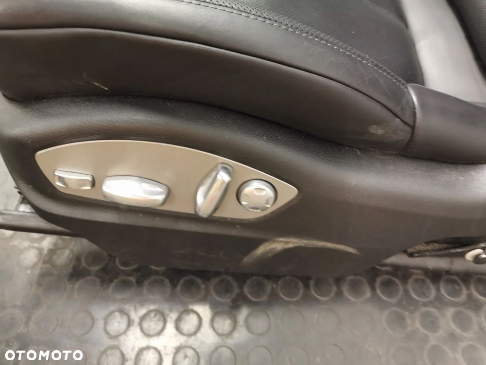 Porsche Macan 95B fotele kanapa tapicerki komplet czarna skóra - 5