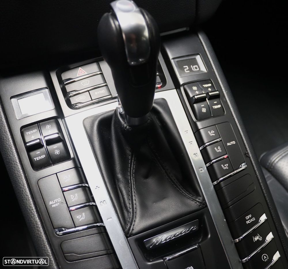 Porsche Macan S - 35