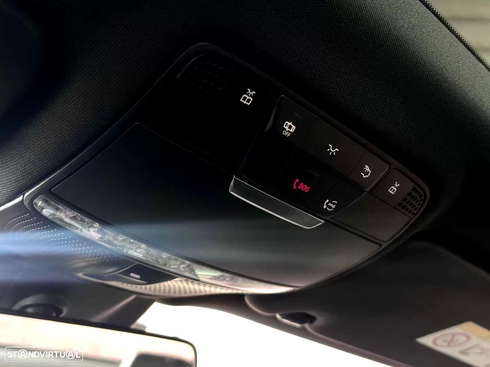 Mercedes-Benz E 220 d AMG Line - 26