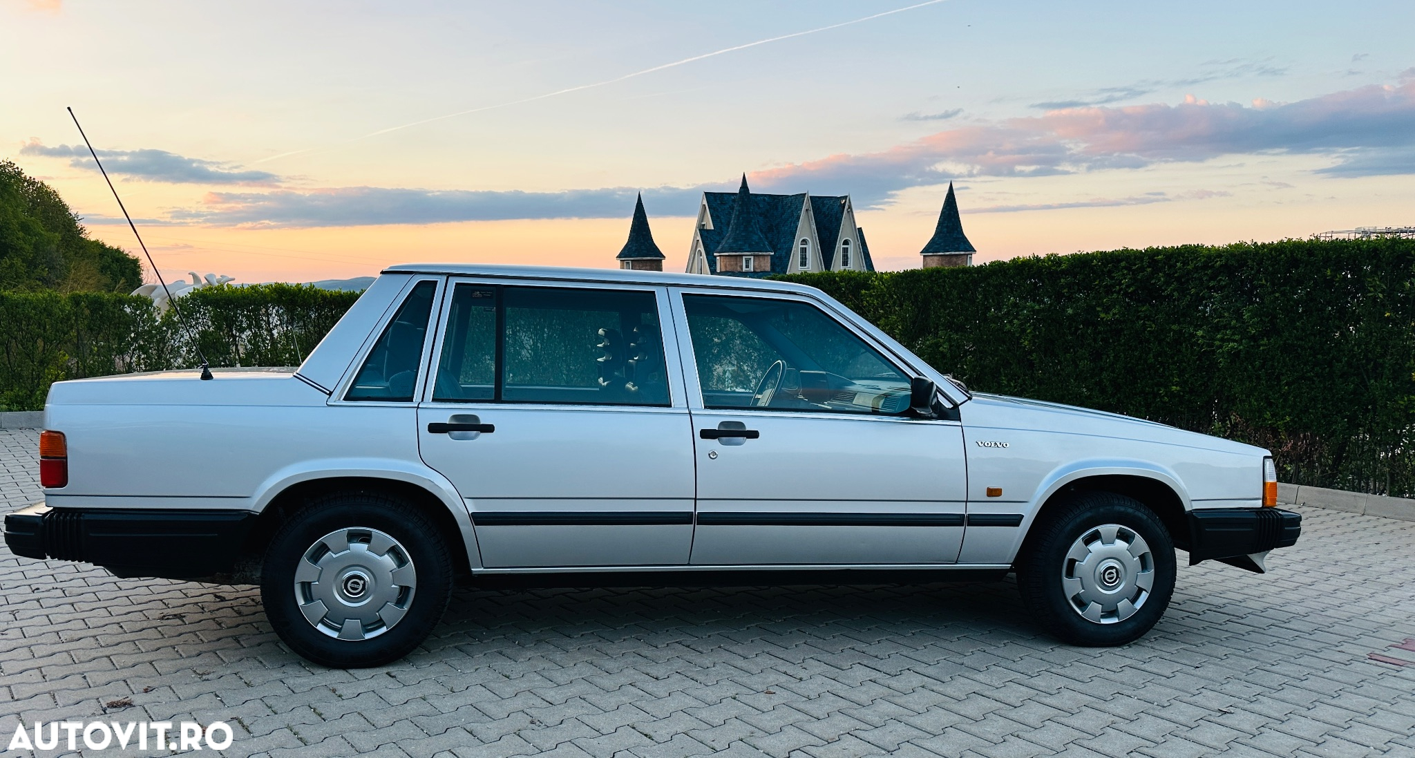 Volvo 740 - 4