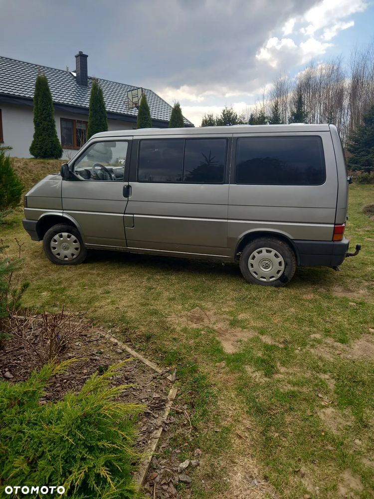 Volkswagen Multivan - 8