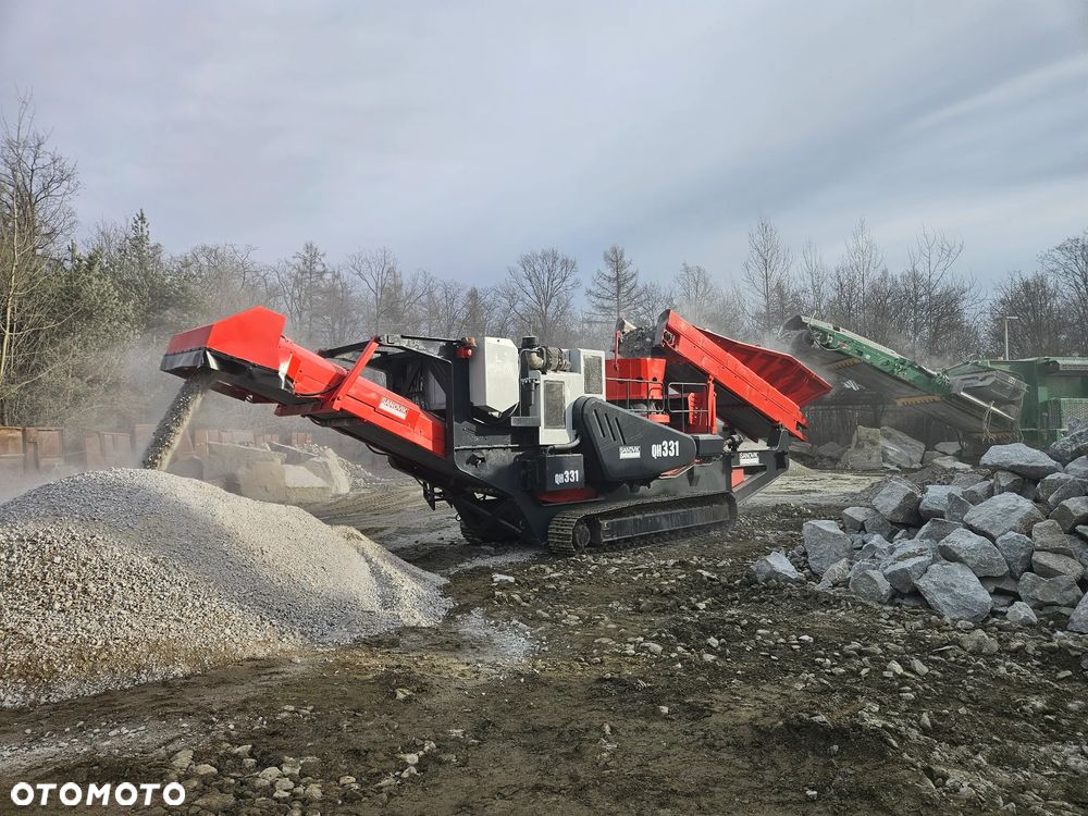 Powerscreen Kruszarka stożkowa Sandvik QH331, 2013 rok - 3