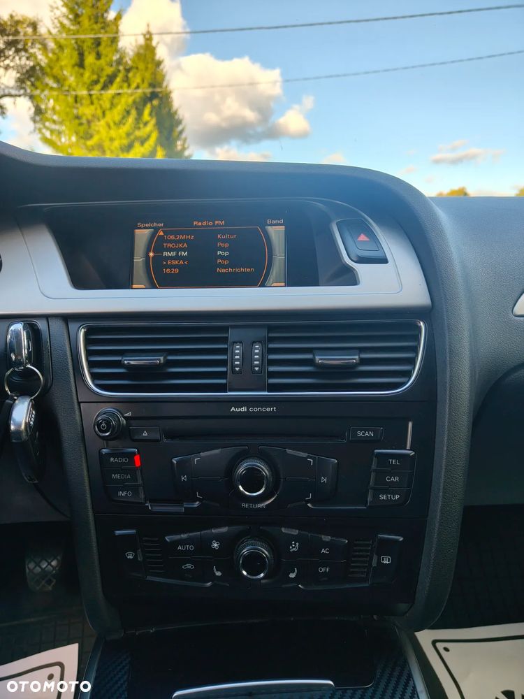 Audi A4 Limousine - 14