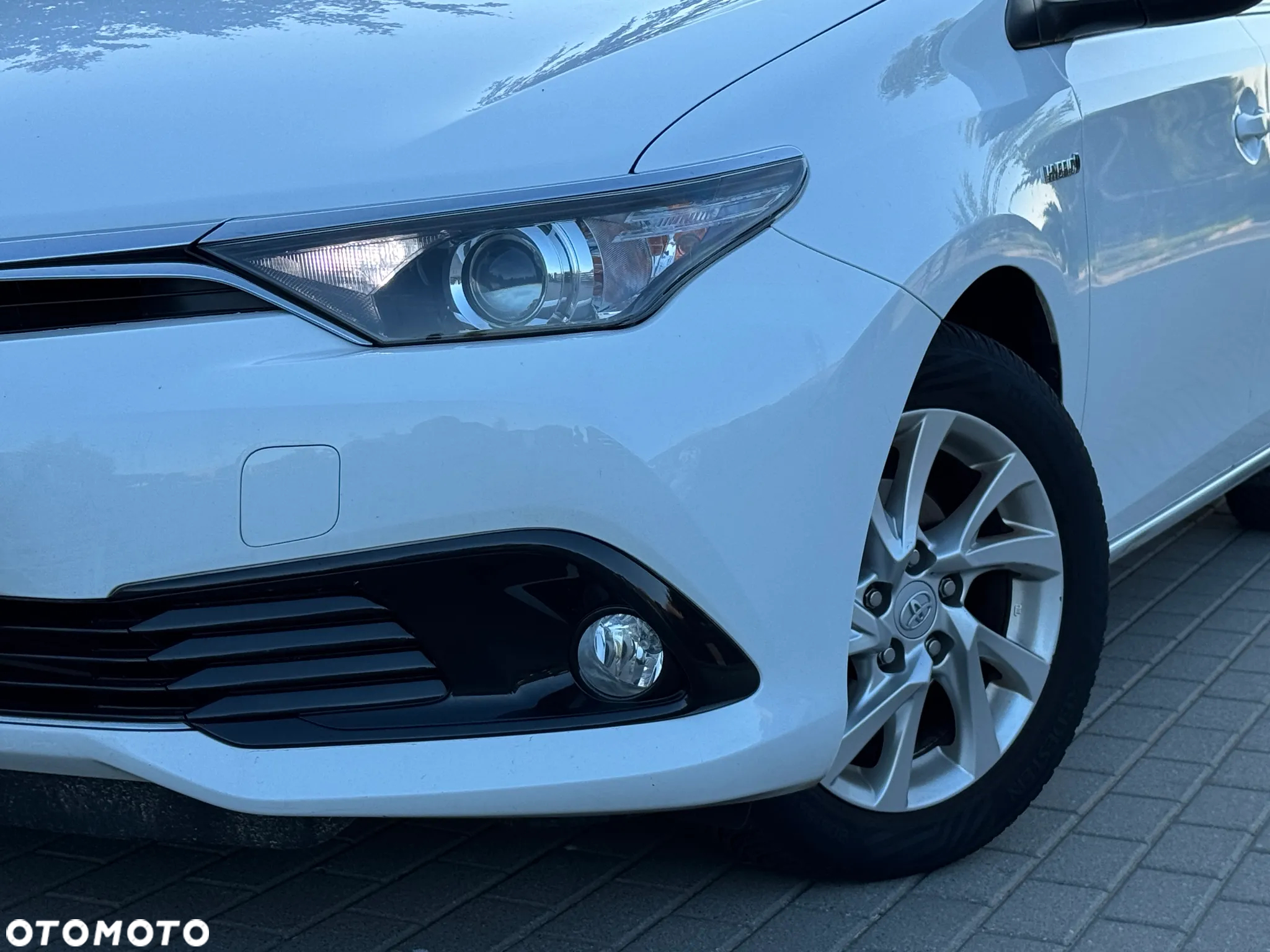 Toyota Auris 1.8 VVT-i Hybrid Automatik Comfort - 29