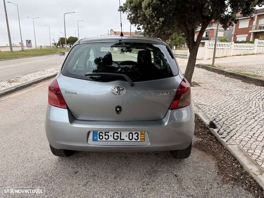 Toyota Yaris 1.0 VVT-i Sol High Pack VSC+TRC - 24