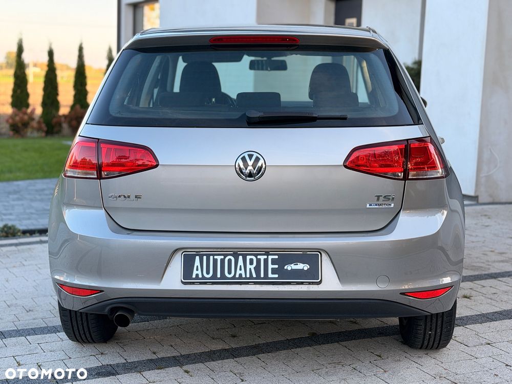 Volkswagen Golf 1.2 TSI BlueMotion Technology Comfortline - 11