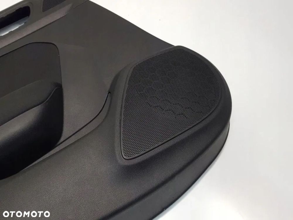 BOCZEK DRZWI LEWY TYŁ RENAULT MEGANE IV - 2