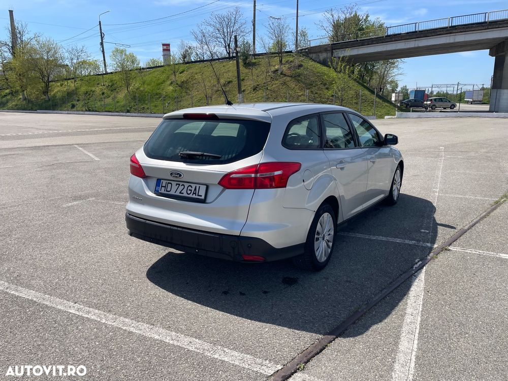 Ford Focus 1.5 TDCi DPF Start-Stopp-System Business - 6