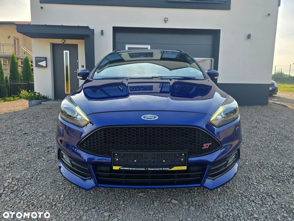 Ford Focus 2.0 EcoBoost ST mit Leder-Exclusiv-Paket - 12