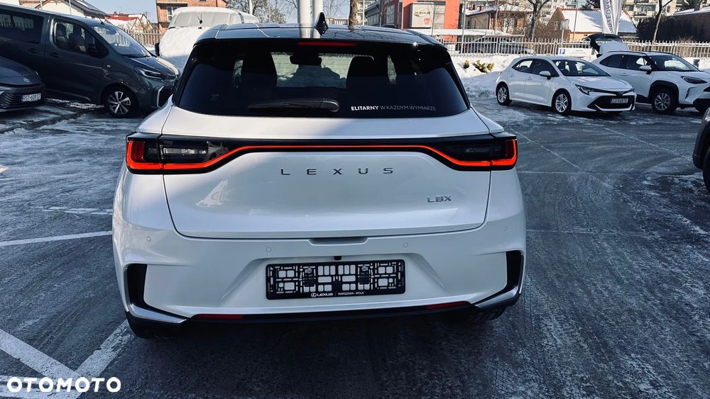 Lexus LBX 1.5 Hybrid Emotion - 14