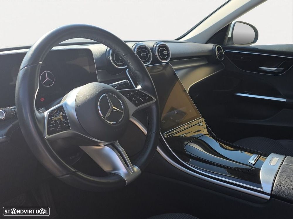 Mercedes-Benz C 300 — fotografia 9